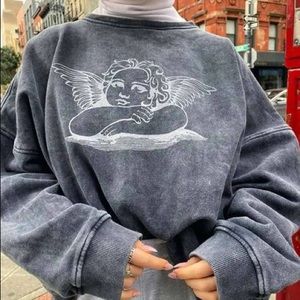 Glo Sweatshirt in Stone Wash Angelo by Motel